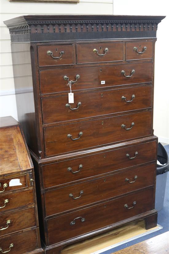 A Georgian mahogany chest on chest fitted six long drawers and three short drawers, on bracket feet, H.185cm